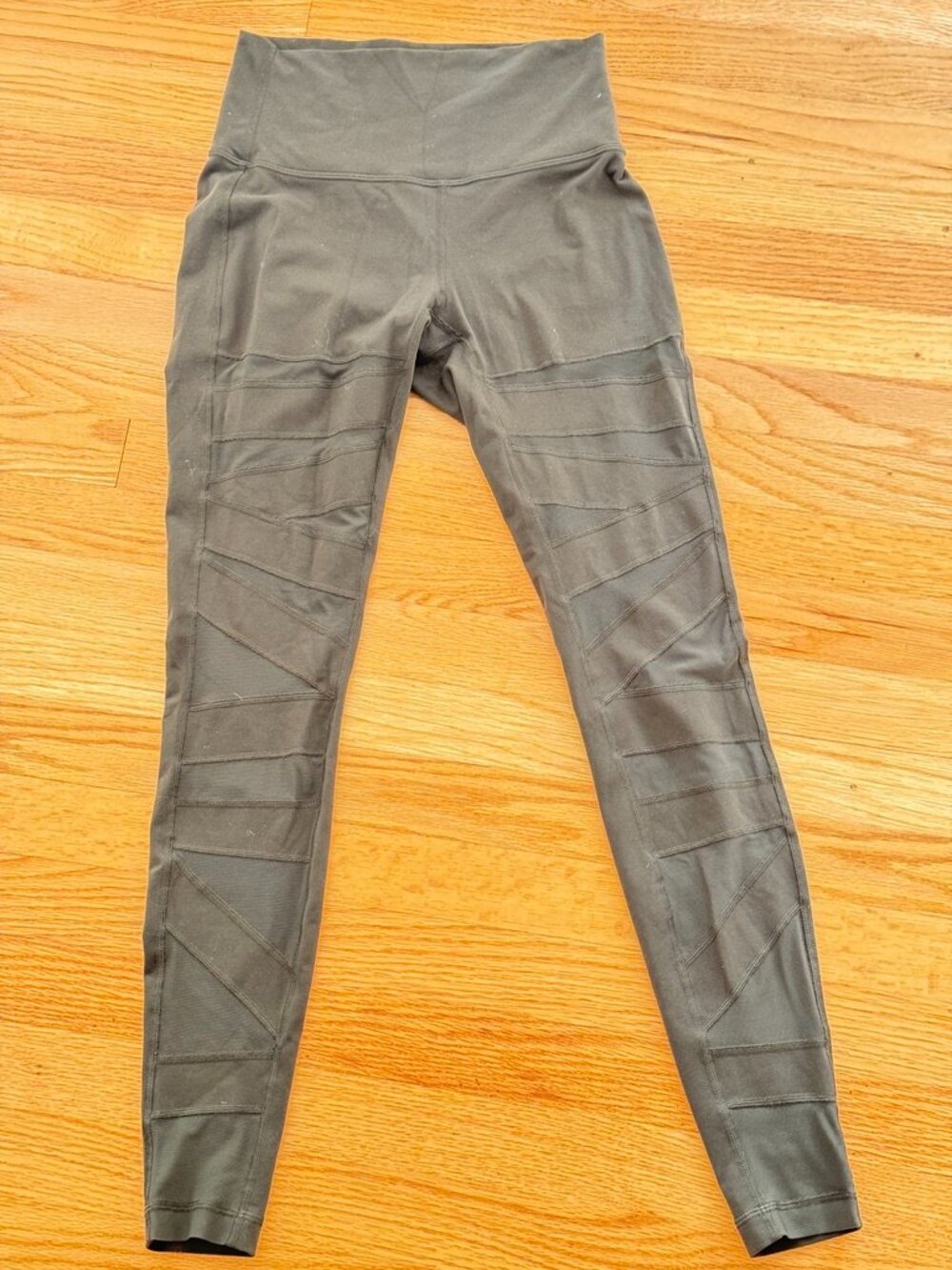 Lululemon Long Pants Women's Sz 6